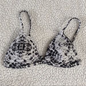 Hollister Black and white Triangle Bikini top size XS